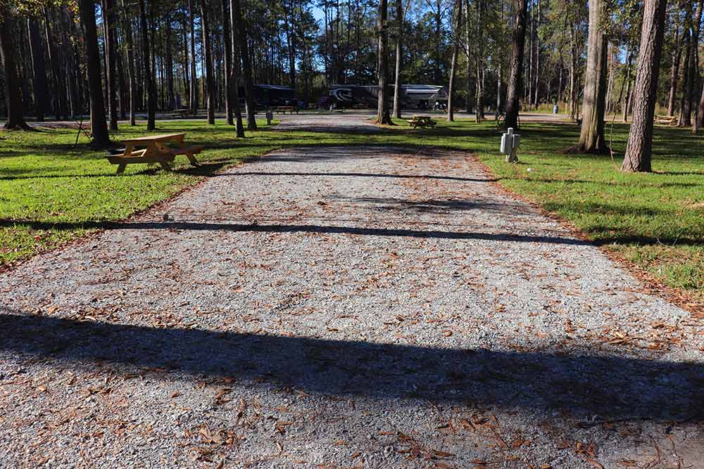 Long term monthly RV camp site rental at Fireside RV Resort in Louisiana